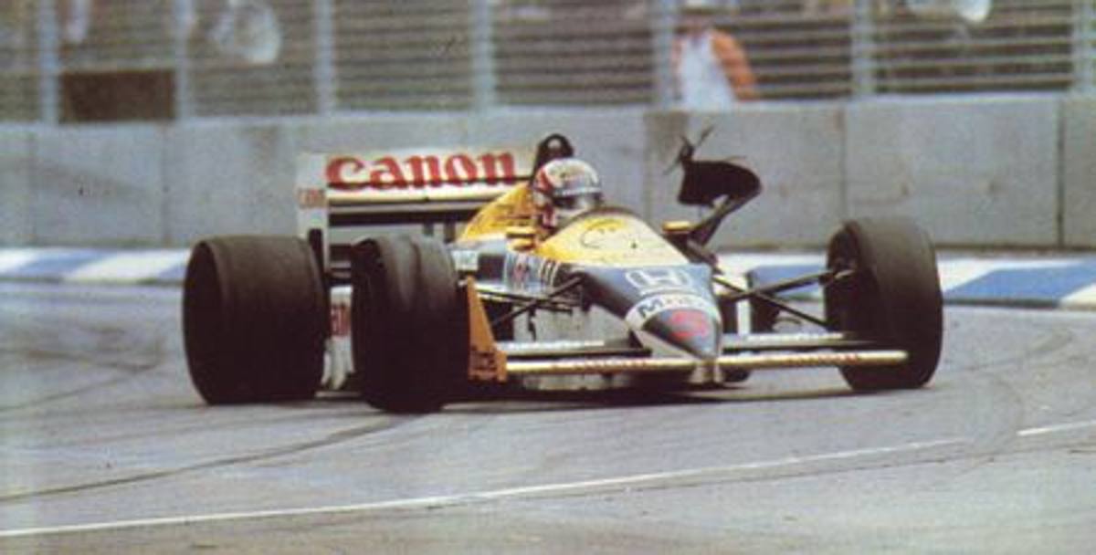 Adelaide 1986, esplode la gomma di Mansell: il titolo non va al compagno Piquet, ma a Prost